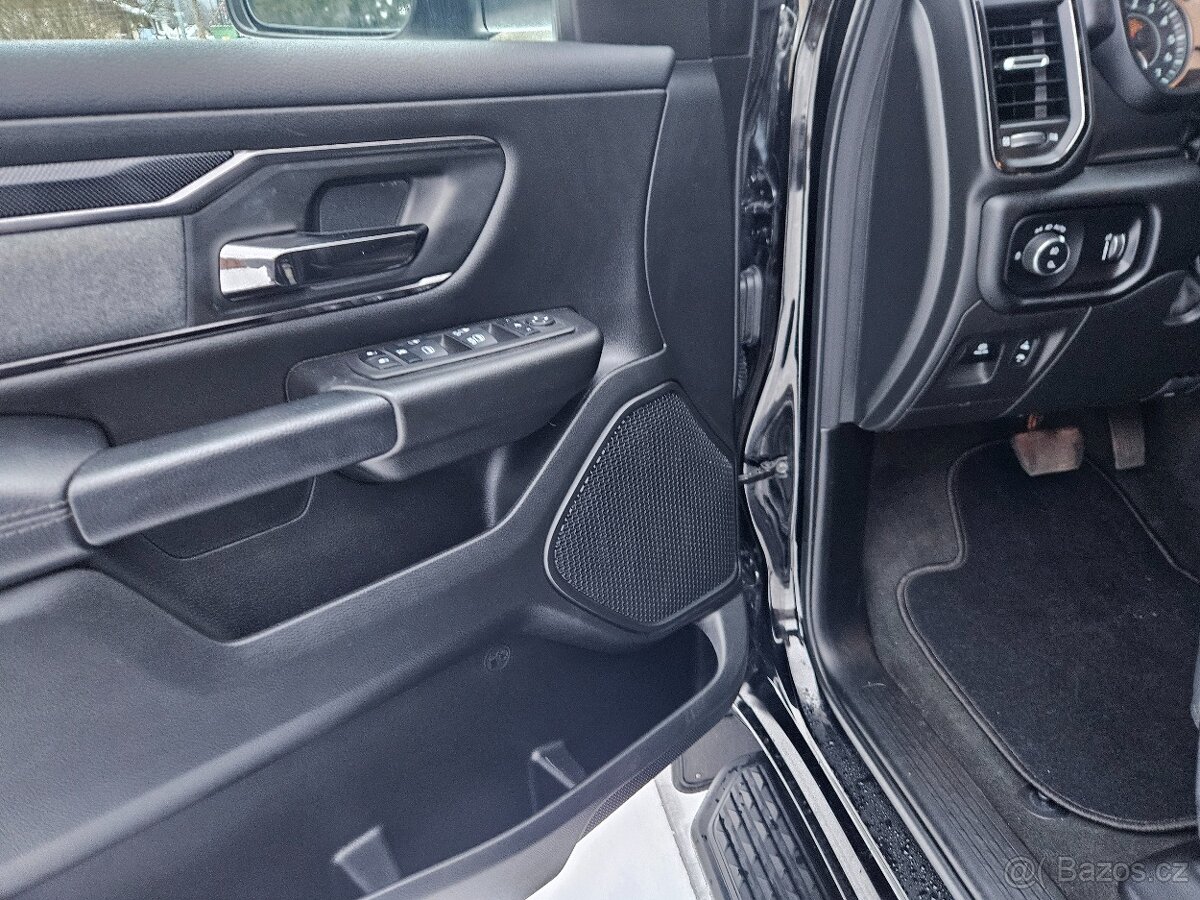 Dodge RAM 1500 5.7 V8 Crew Cab r.v.2022 - 17