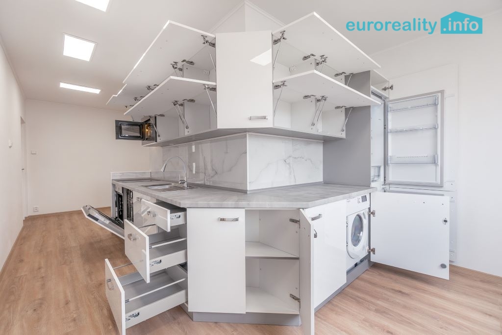 Prodej, byt 3+1, Doksy, ul. Pražská - 17