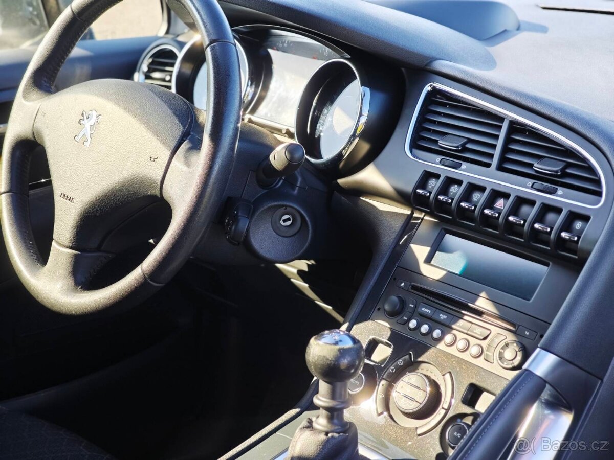 Peugeot 3008 1.6 115kW benzín, 76tis km - 17