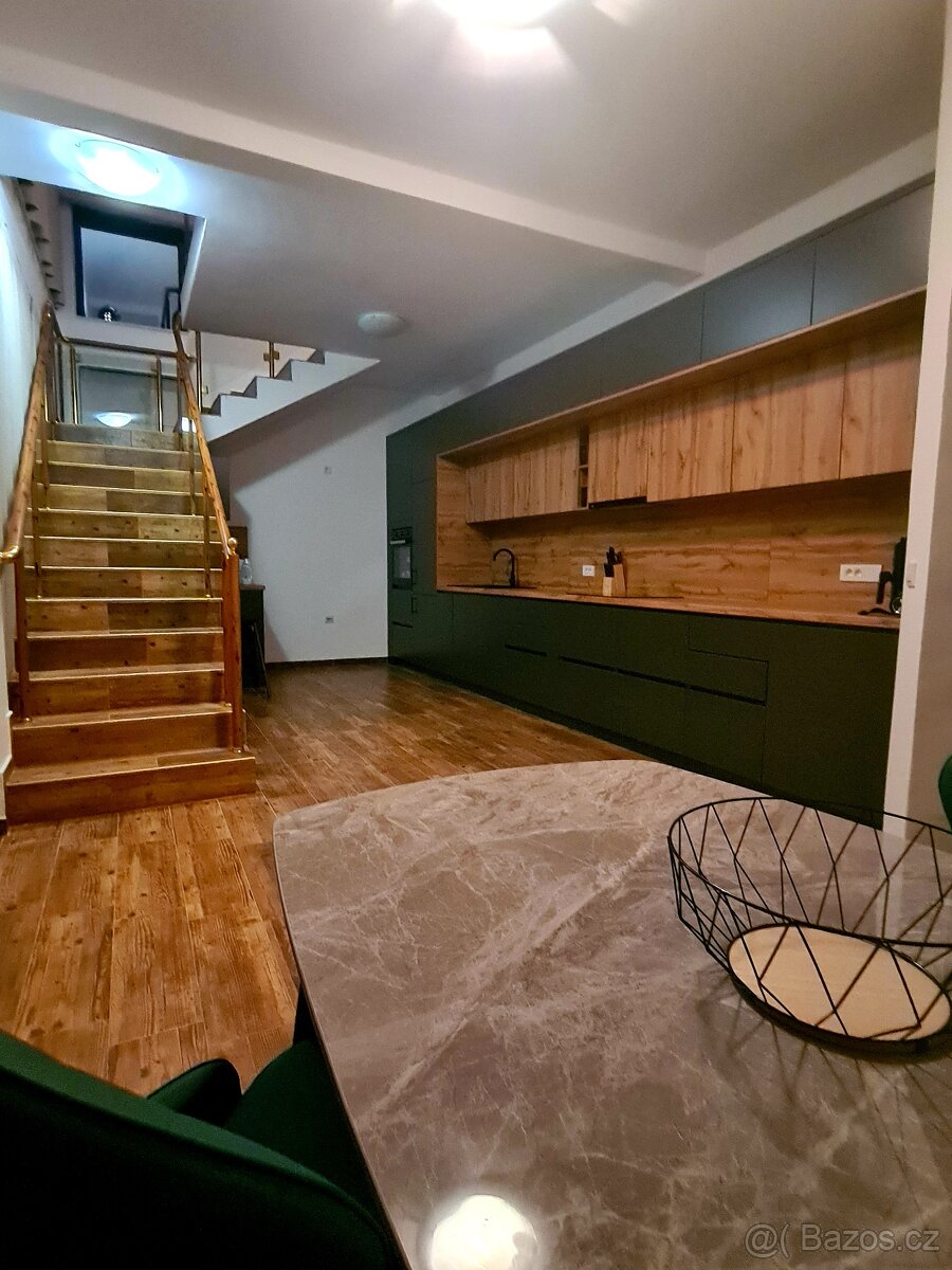 Vila 1. řada u moře Černá Hora - 17