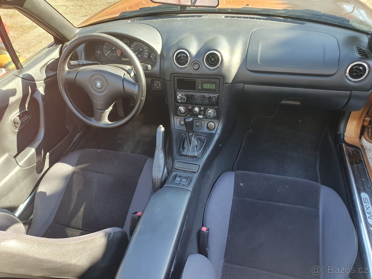 Mazda MX-5 1.6 81kw NB velice zachovalá - 17