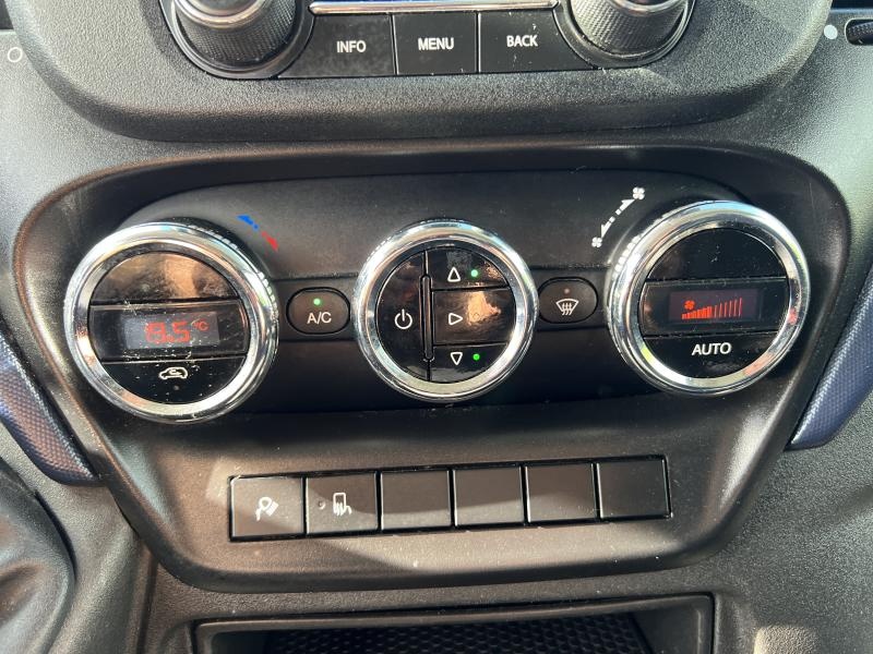 Prodám Iveco Daily 3.0,35S18,MAXI,klima,HI-Matic - 17