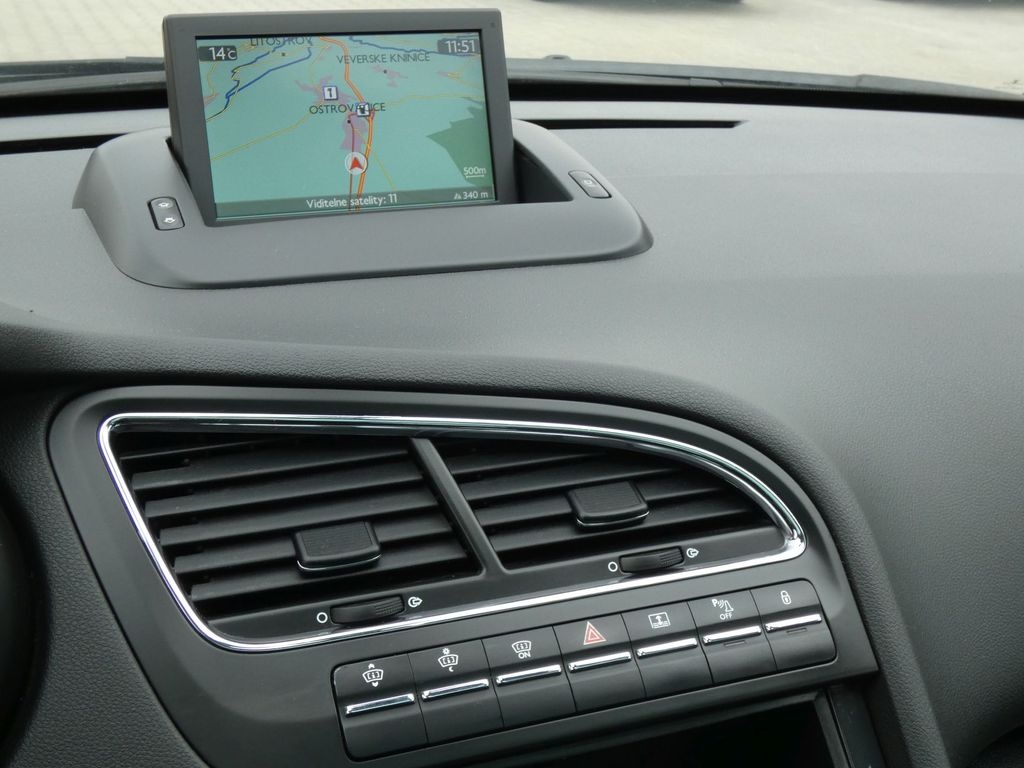 Peugeot 5008 2.0 HDI Allure, panorama - 17