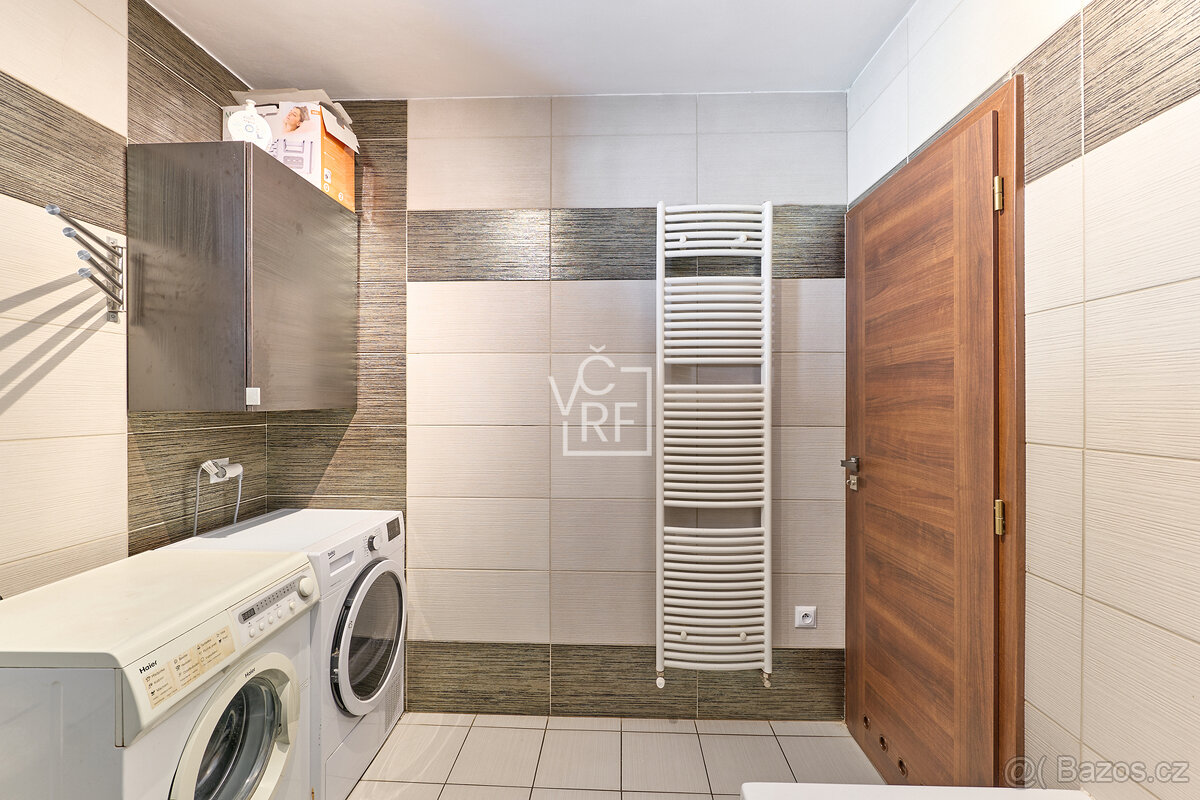 Prodej zánovního vícegeneračního rodinného domu v Brozanech - 17