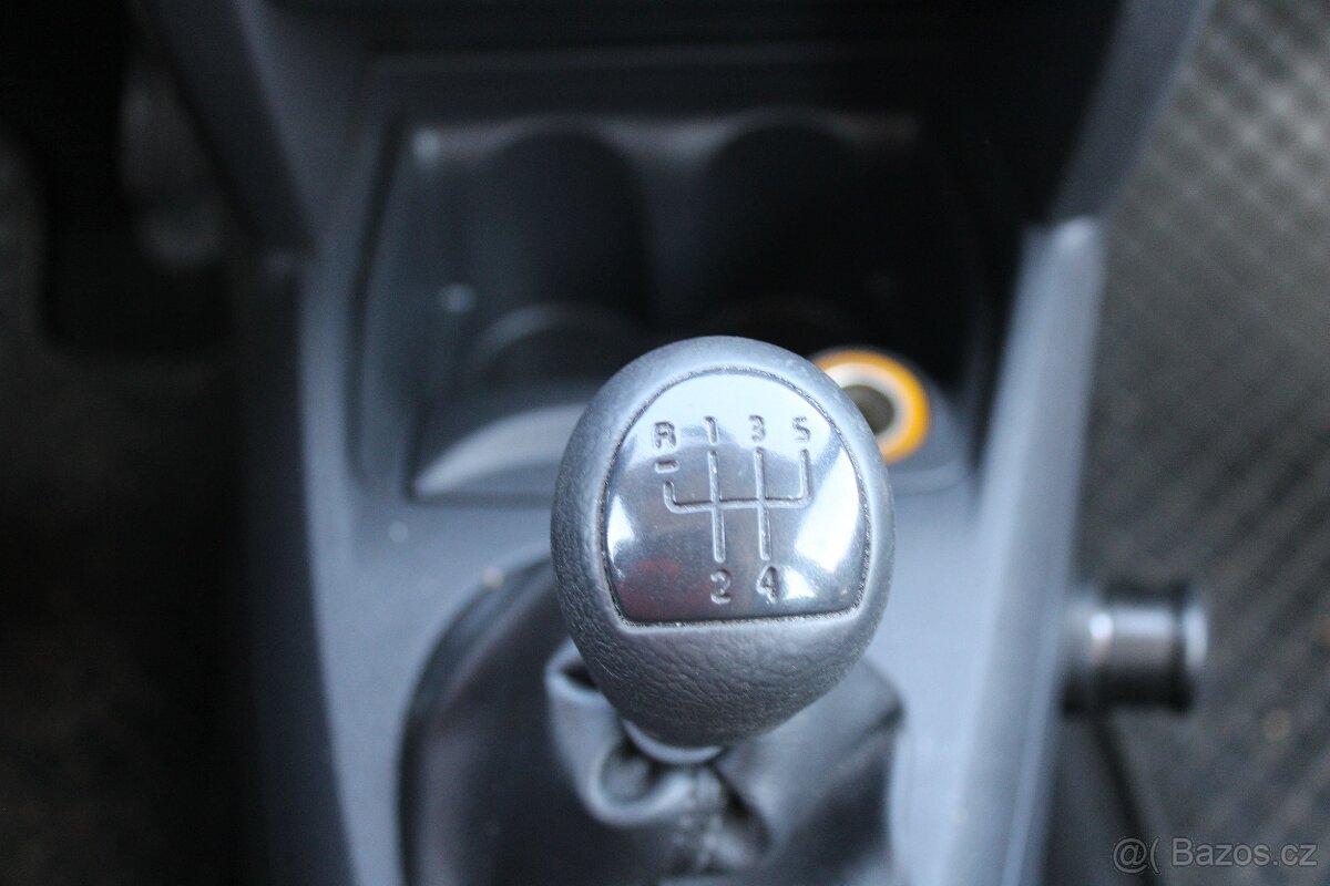 Renault Clio 1,2i 43KW, KLIMA, ČR, 102.871 km, r.v. 2006 - 17