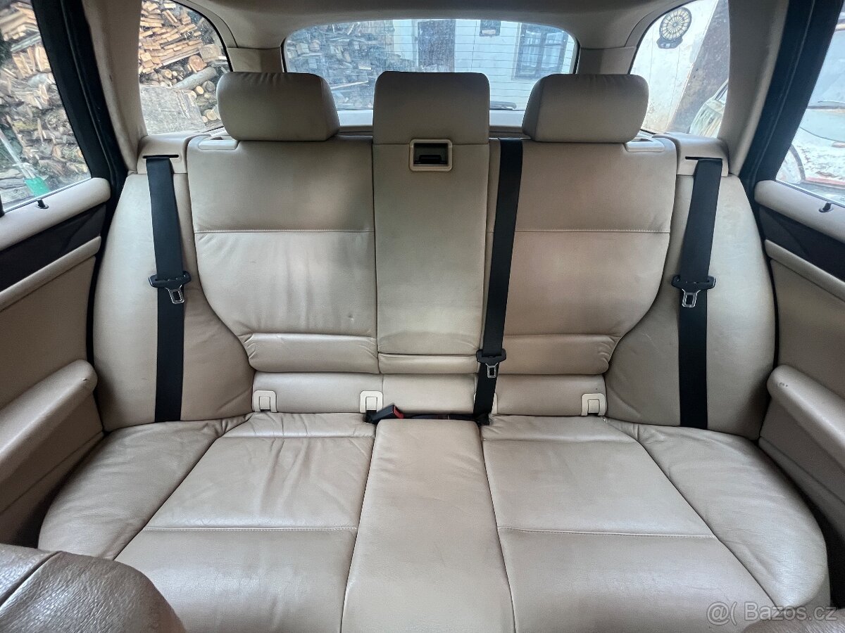 BMW e46 325i Touring MANUÁL M54b25 141kw - 17