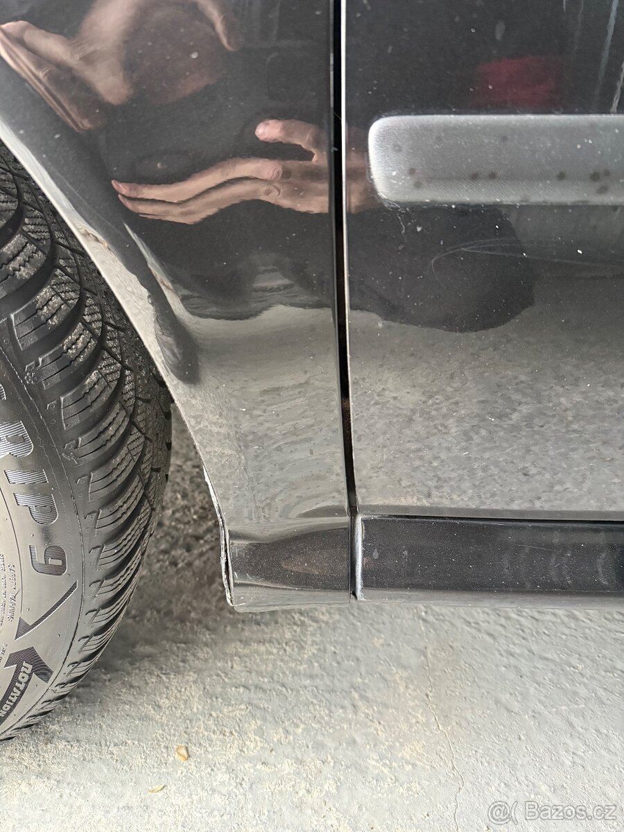 Škoda octavia 1.8t Tour 2007 černá perleť - 17