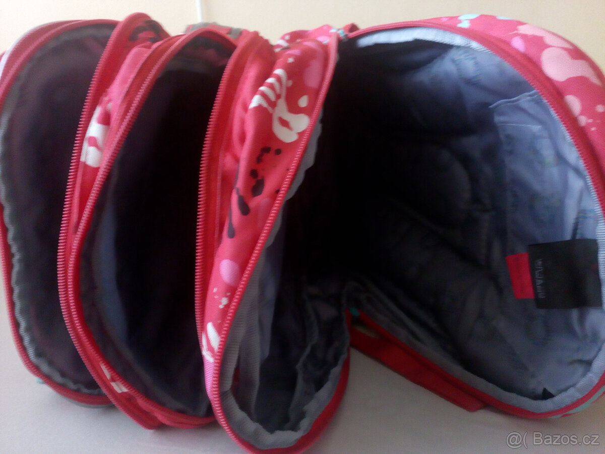 Prodám studentské batohy, sáčky na TV. - 17