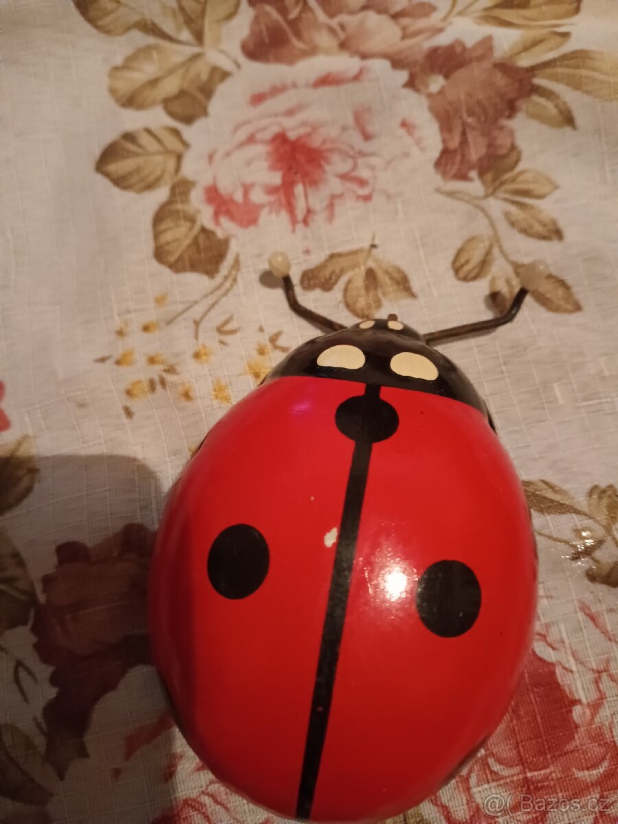 Celou pozůstalost včetně prosklené skříně 👍 - 17