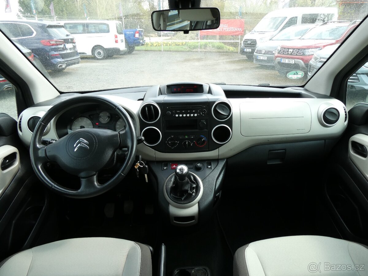 Citroën Berlingo 1.6 HDi 73kW MULTISPACE, závěs - 17