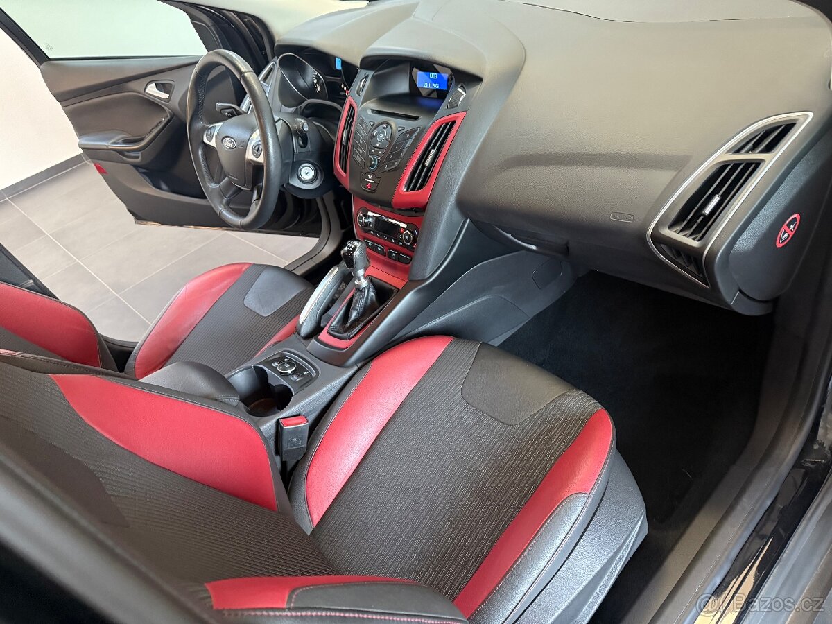 FORD FOCUS 1.6 110 kW BENZÍN 6MT SPORT PAKET 2012 - 17