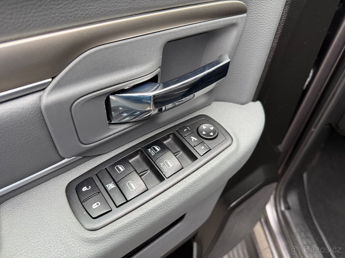 DODGE RAM HEMI CLASSIC LONGBED 6MÍST - 17