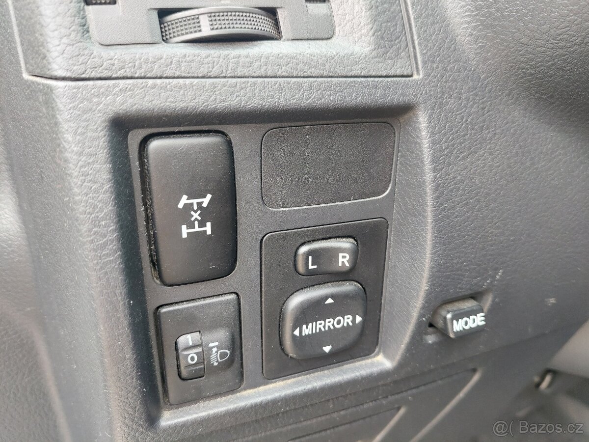 Daihatsu Terios 1.5, 77kw, 4x4, rok 2008... - 17