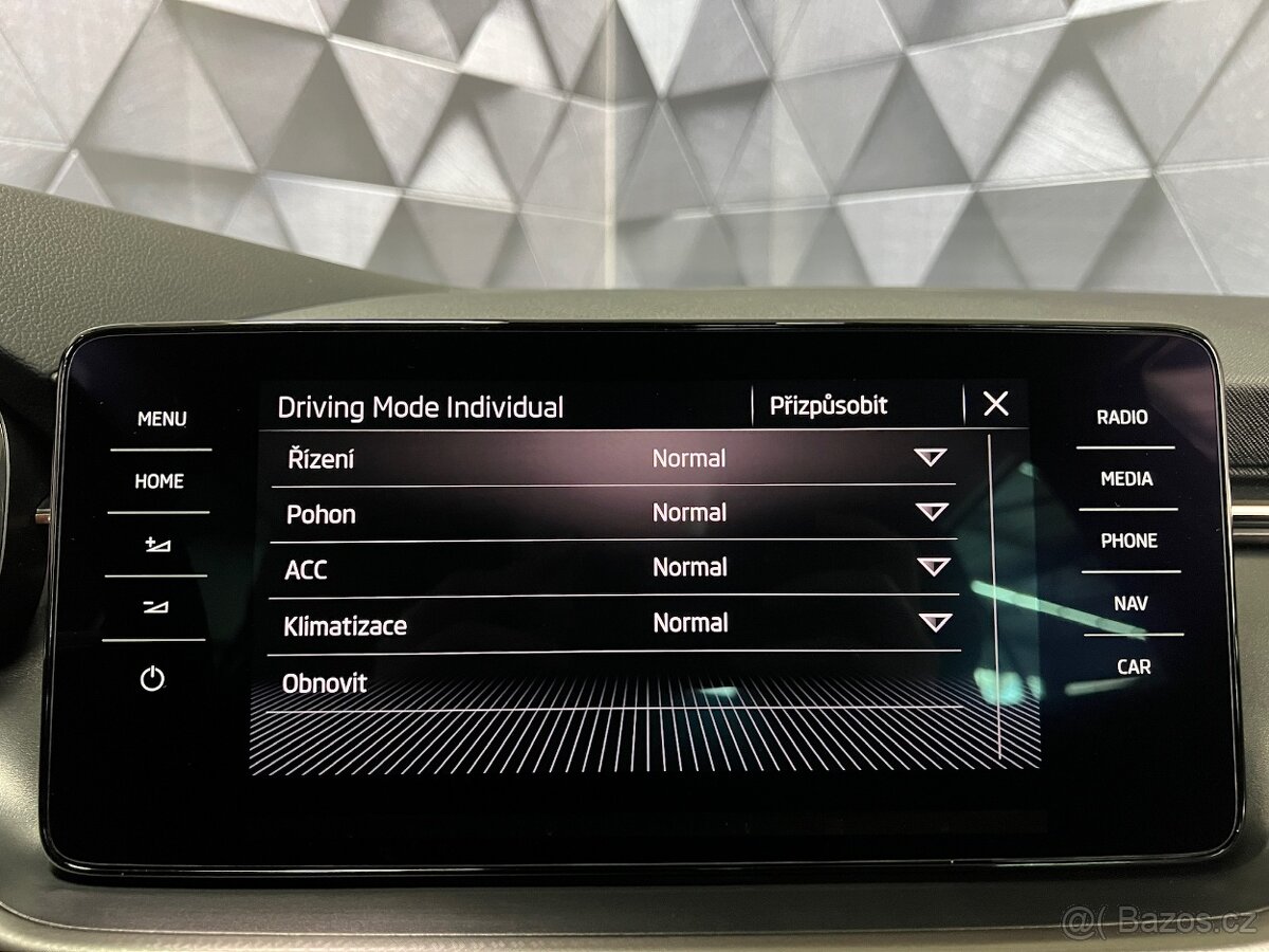 Škoda Scala 1,5 TSI DSG STYLE, VIRTUAL, TAŽNÉ - 17