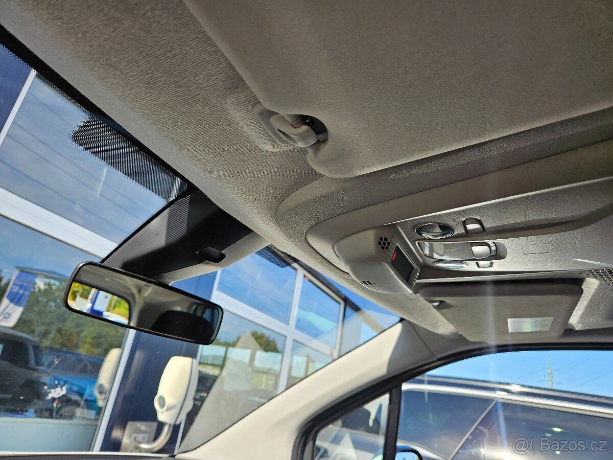 Peugeot Rifter 1.5BHDi 130 ALLURE EAT8 - 17