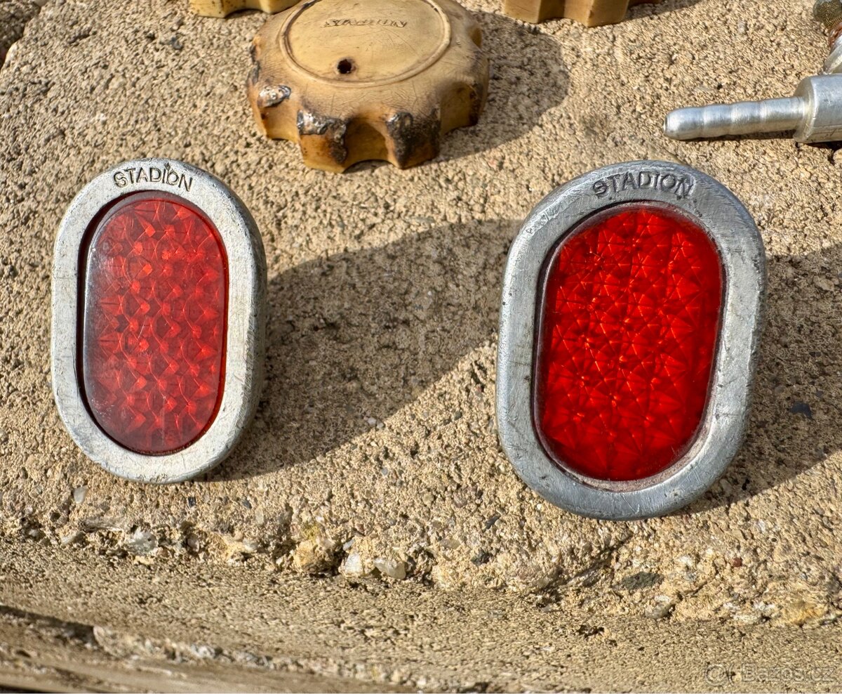 Stadion S11, S22 - dily - 17