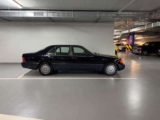 Mercedes Benz , S class , 400SEL W140 - 17
