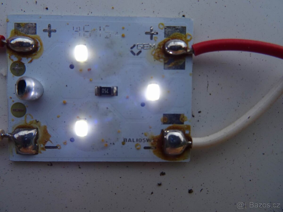 Bakelitové RETRO lampičky .a další svídla . - 17