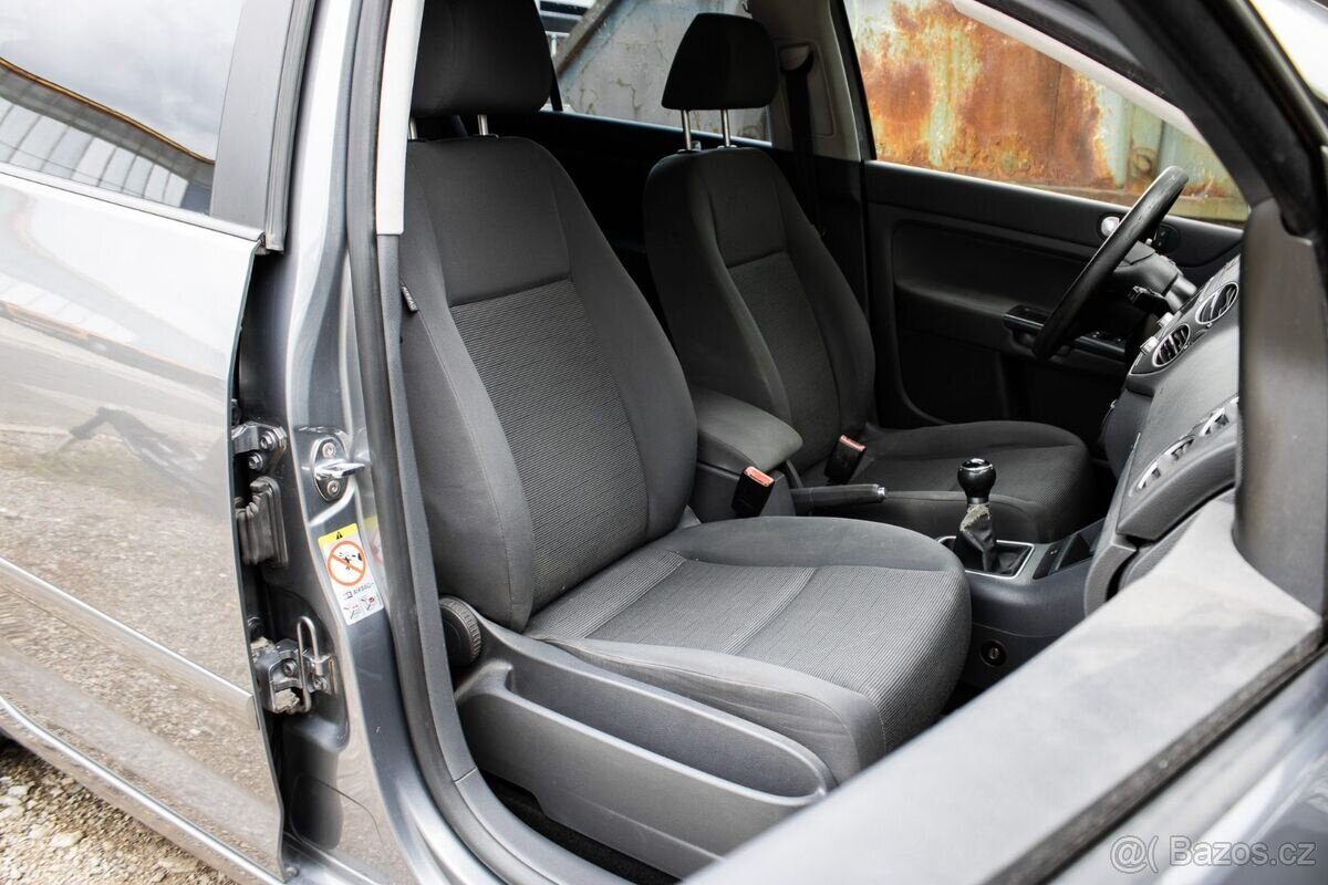 Volkswagen Golf Plus 1.6 75kW (2008) - 17