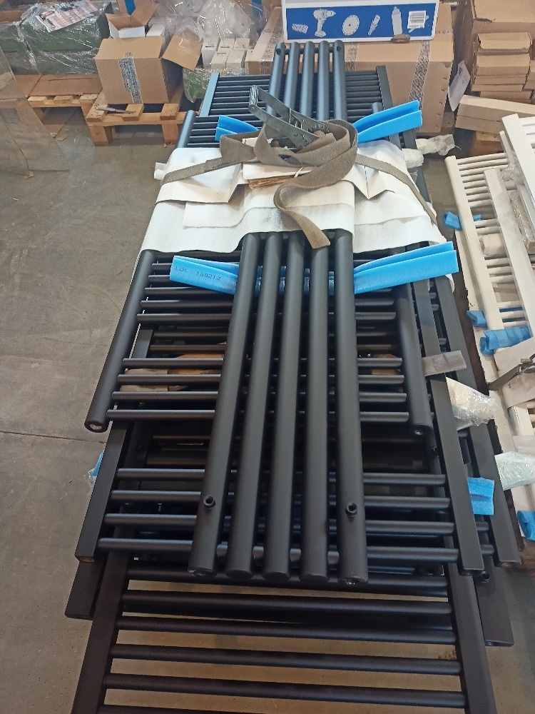 Koupelnové žebříky ČERNÁ MAT a ANTRACIT - 17