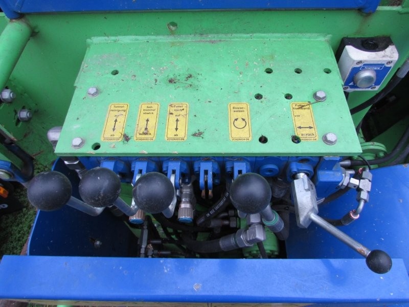 Budissa Silážny lis BAG RT8000Plus - 17