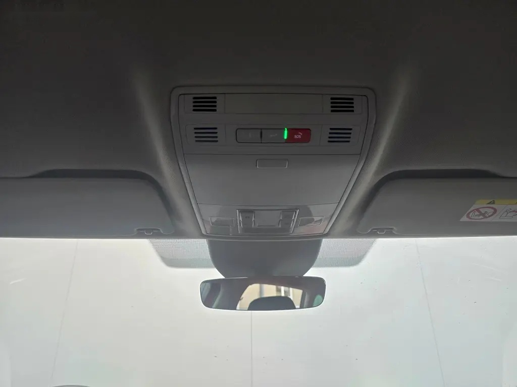 Škoda Superb, COMBI STYLE 2,0 TDi / 140 kW D - 17