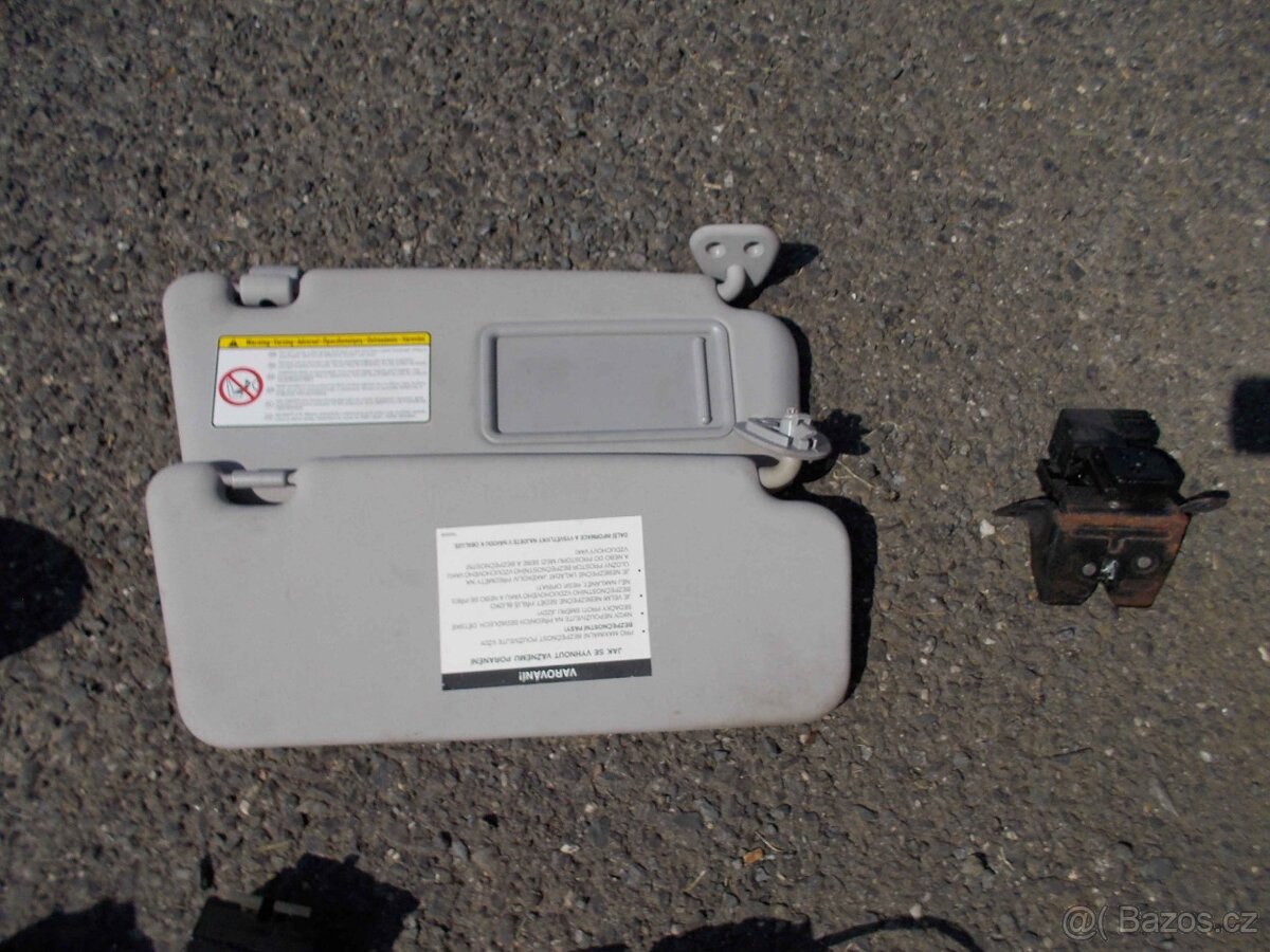 Díly interiéru Hyundai i30 - 17