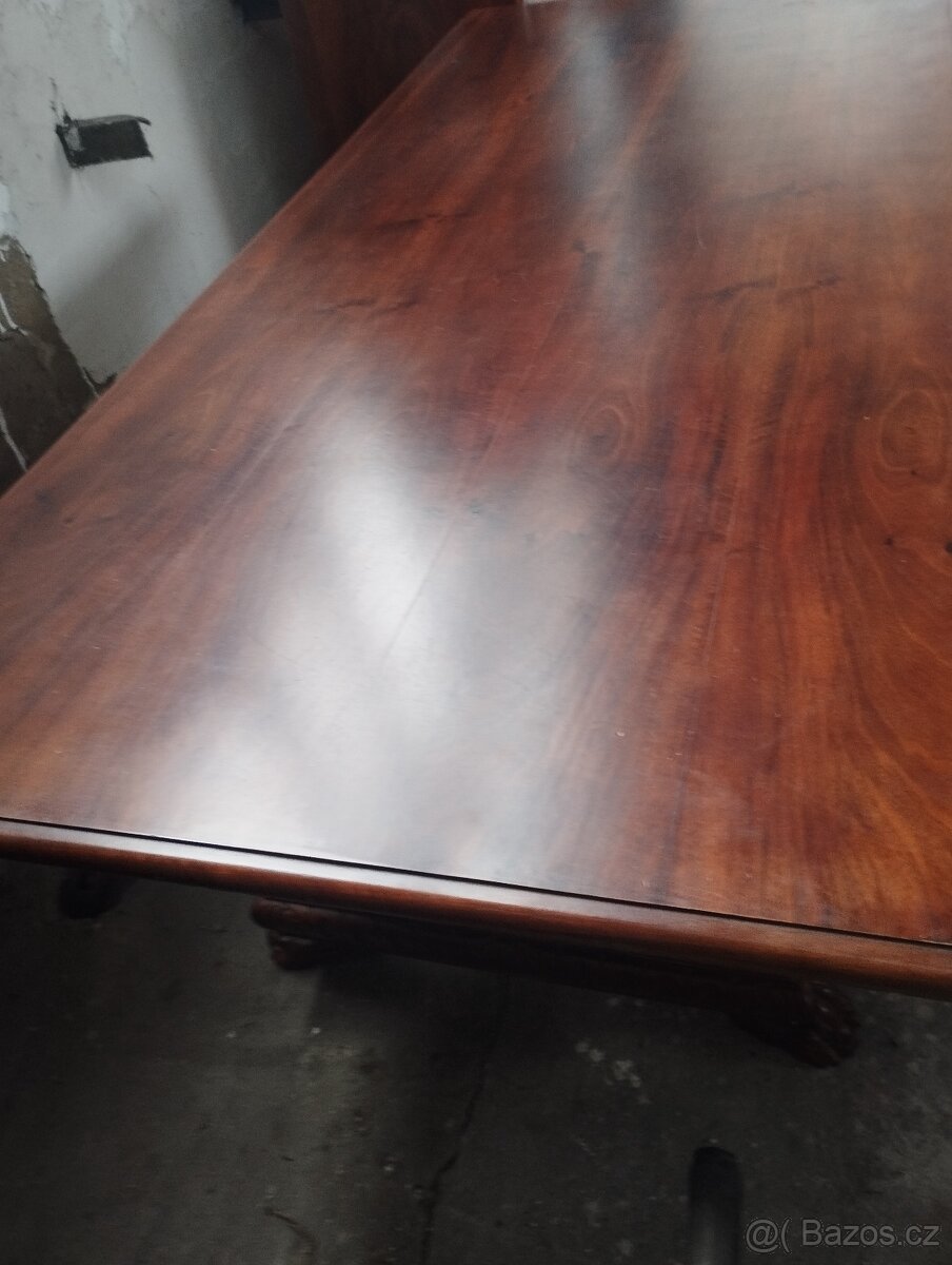 Stůl a židle - 17