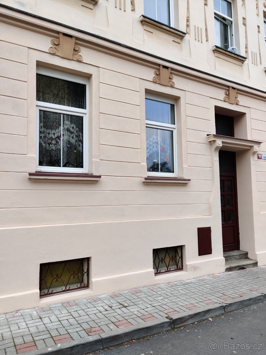 Pronájem 1+1 43 m², krasny, rekonstruovany a usporny byt - 17