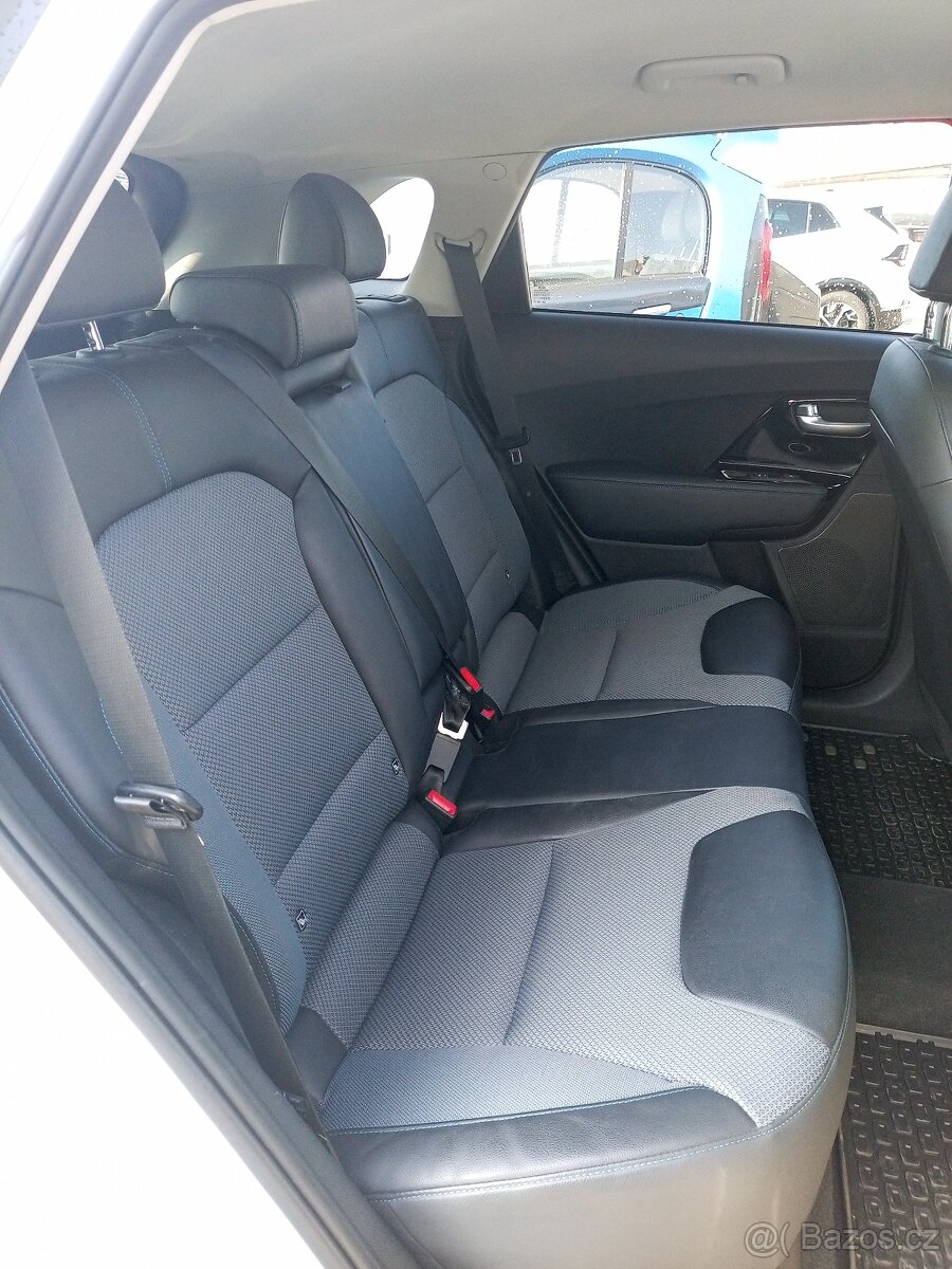 Kia e-Niro Executive - 2020 - 150 KW - Záruka - 17