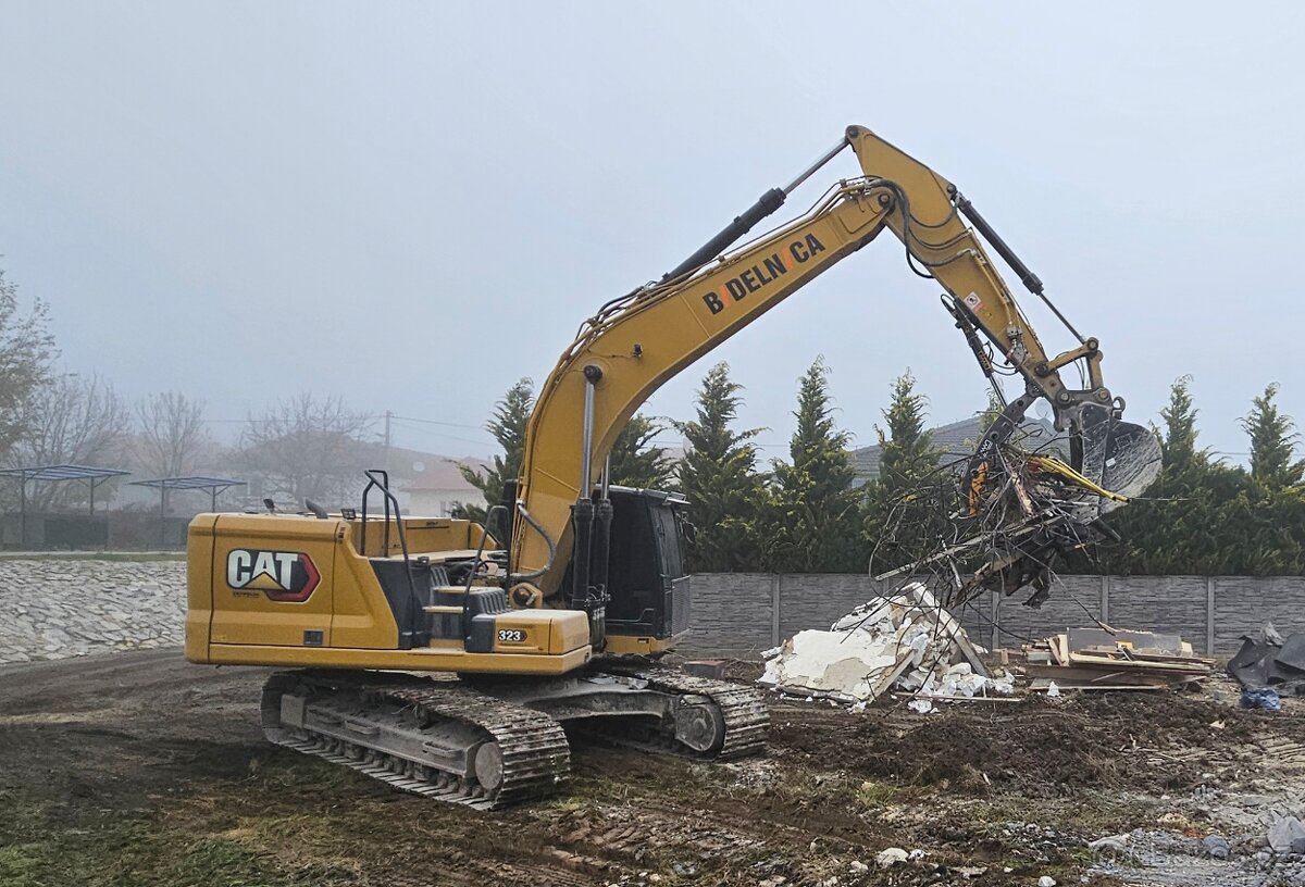 Hydraulický pridržovací prst na bagr, rýpadlo CAT a jiné - 17