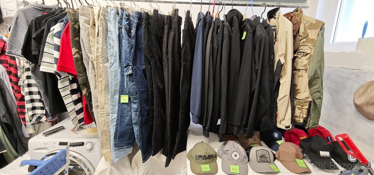 Dámské i pánské oblečení. - 17