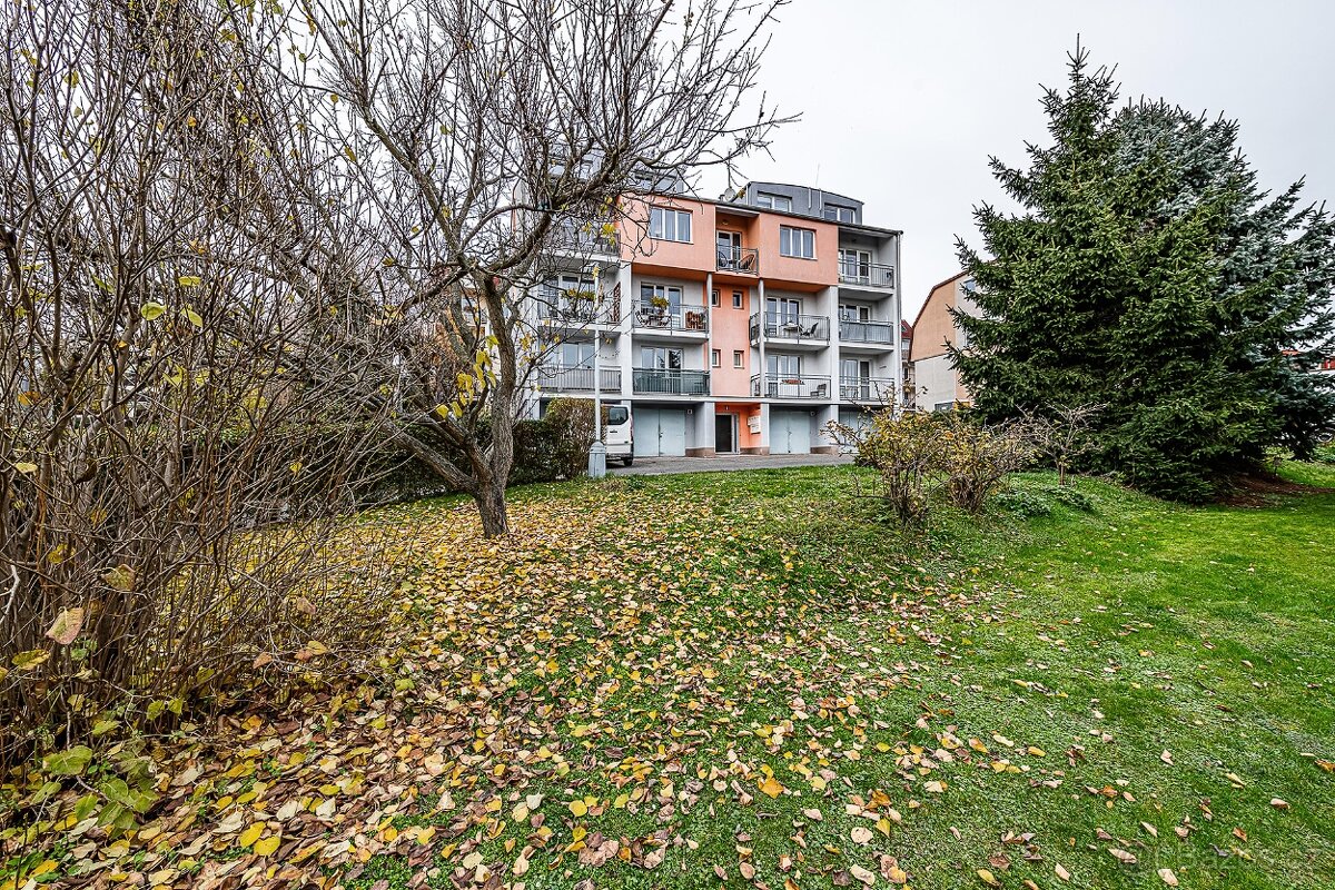 Atypický mezonetový 3+kk s výhledem, 62 m2, Hostivice - 17