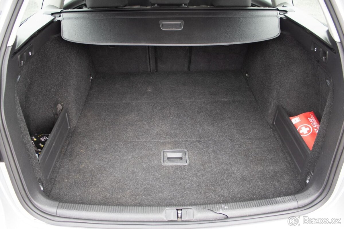 Volkswagen Passat Variant - 17