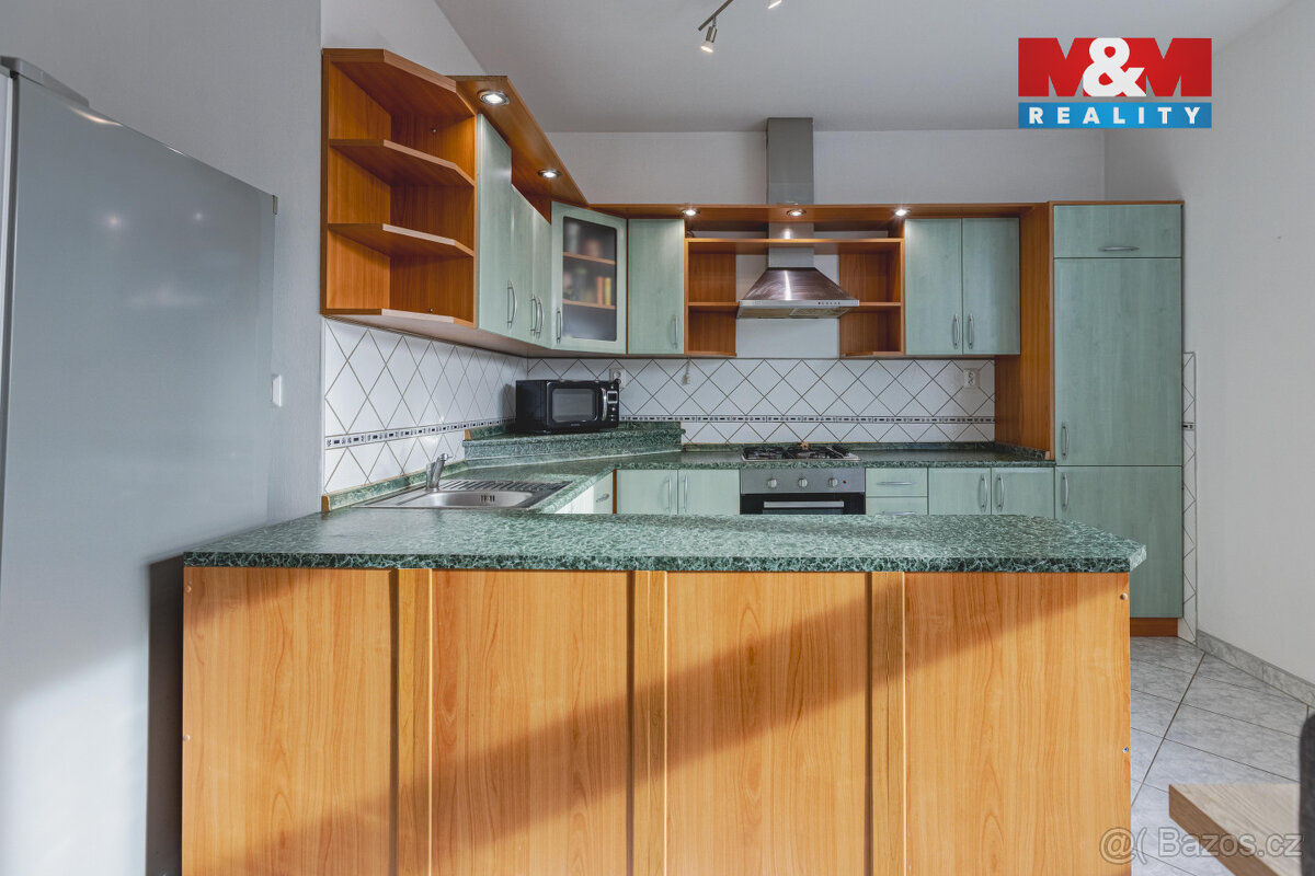 Prodej bytu 3+1, 76 m², Klatovy, ul. Plánická - 17