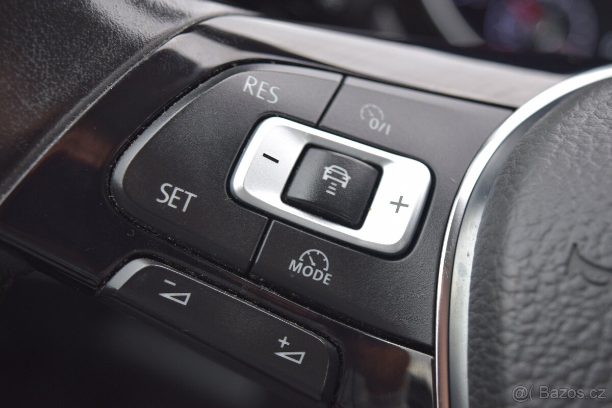 Volkswagen Golf Sportsvan 1.6 TDI 81KW DSG • BI-XENON - 17