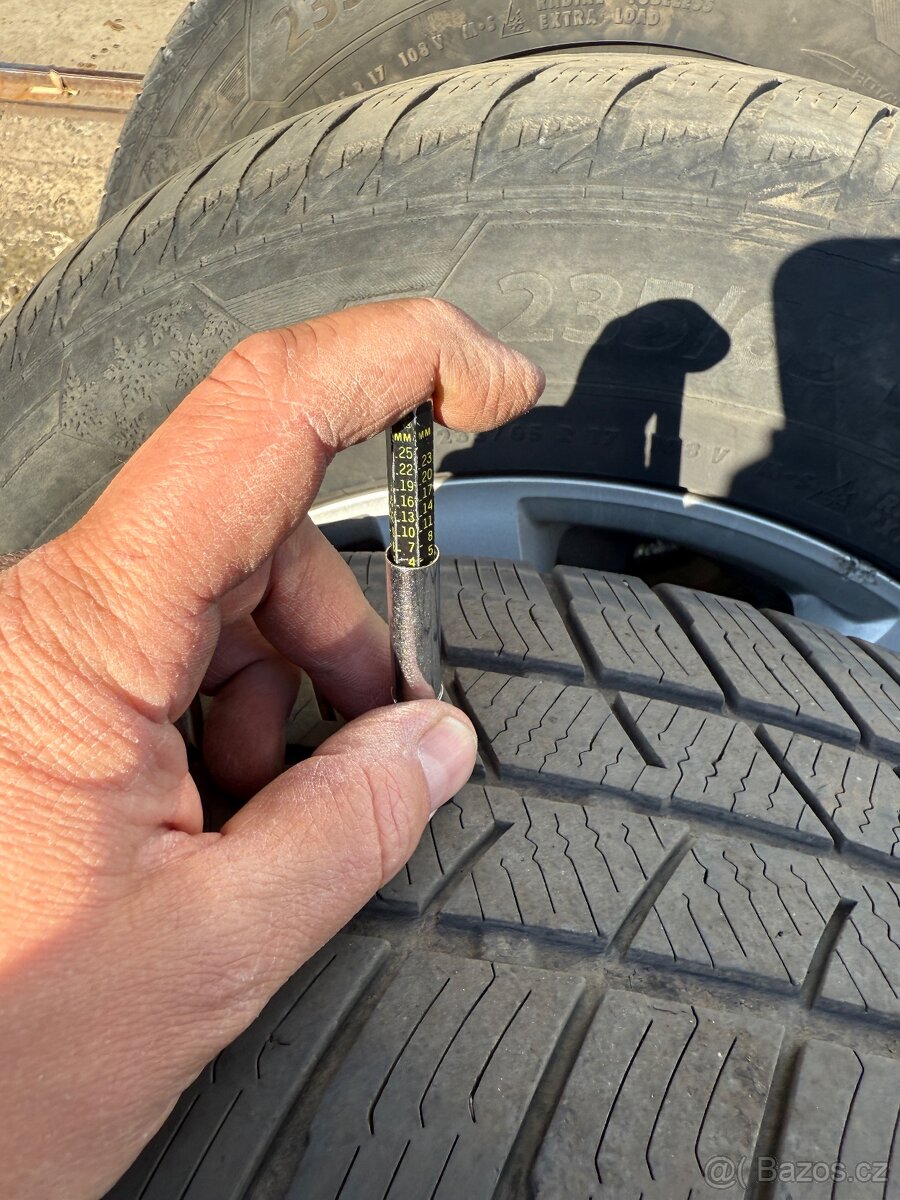 Zimní sada Volvo - 235/60/17 V XL - Barum - 5x108 - 17