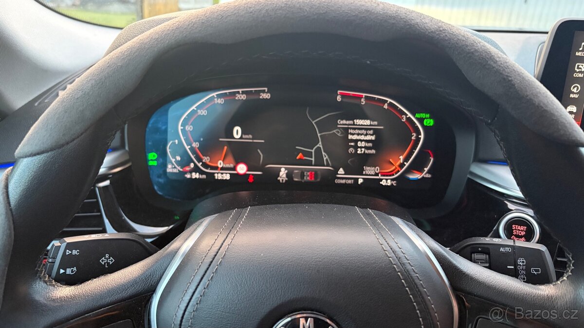 BMW 530Dxd mild hybrid rv. 11.2021 210 kw - 17