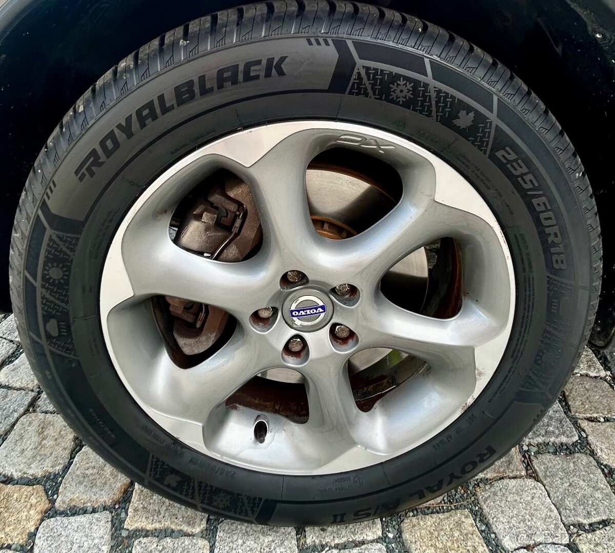 VOLVO V70 2.0D4 120KW 5VÁLCE SUMMUM AUT-KUŽE-Bi XENON-ACC - 17