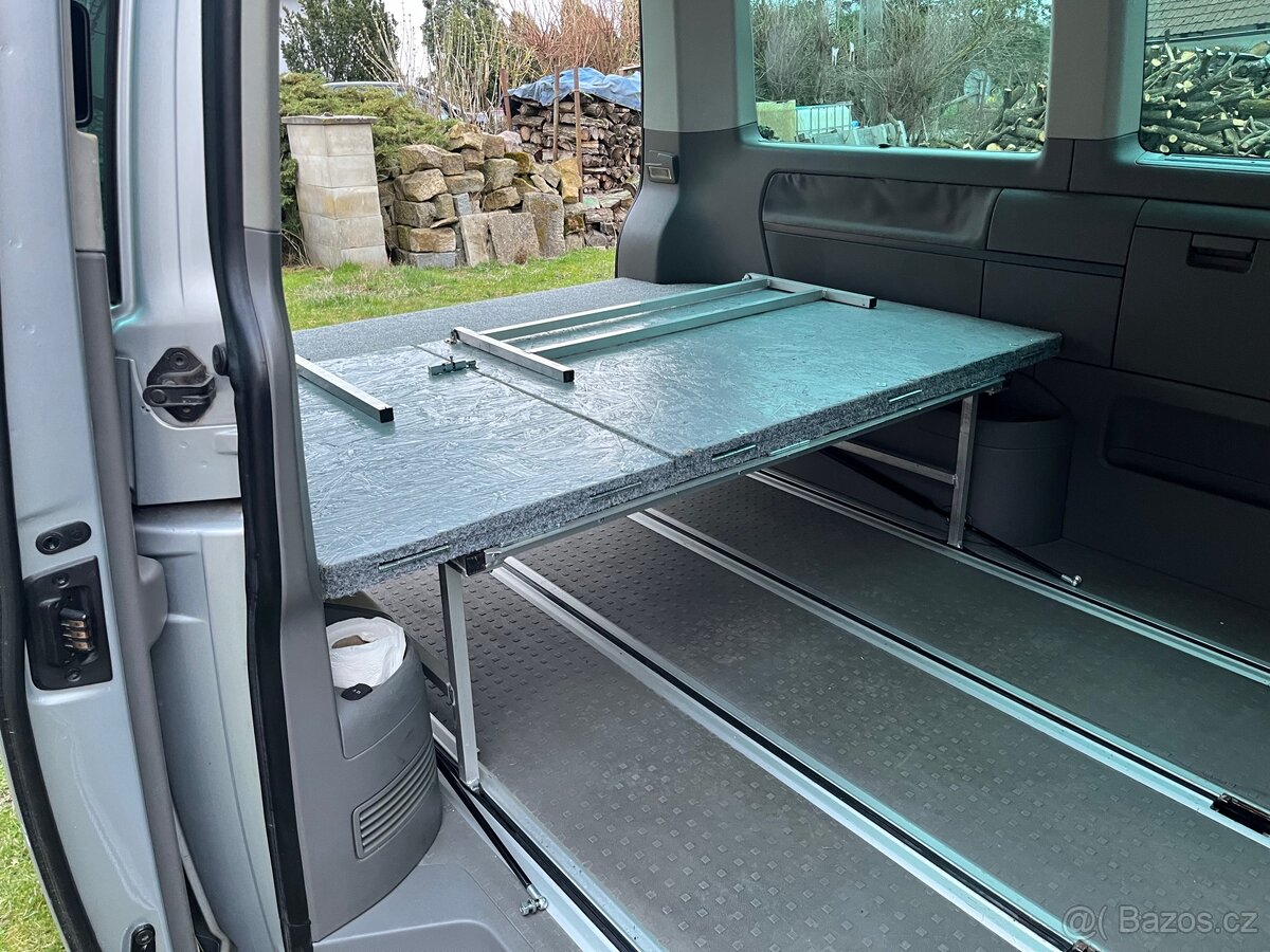 VW Multivan T5 1.9 TDI 77 kw - 17