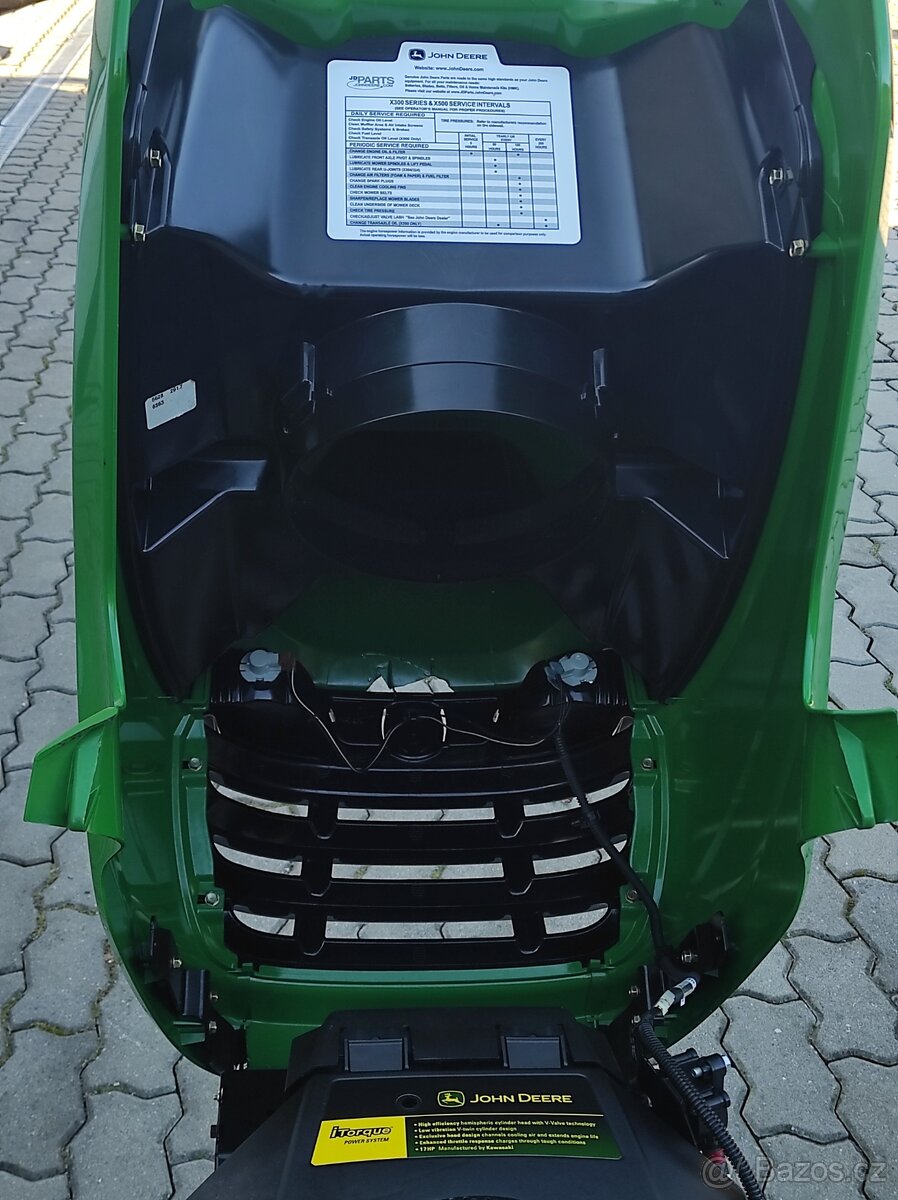 John Deere X 300 R - 17