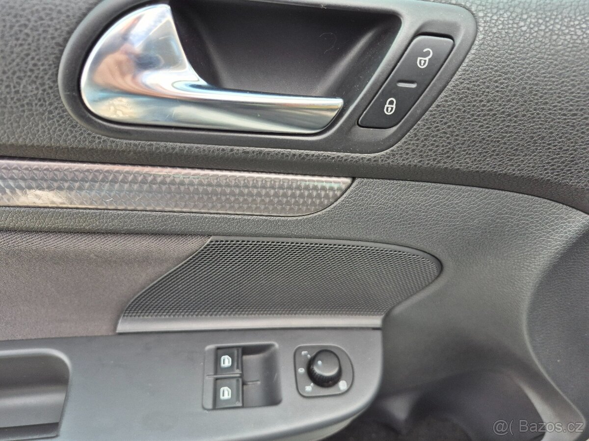 VW Golf 5 GT 1,4 tsi 103 kw - 17