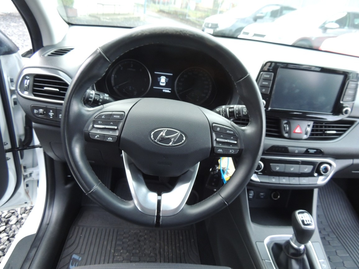 Hyundai i30 Combi,1.6CRDi,2021,97000km,ČR,1maj.-21%DPH - 17