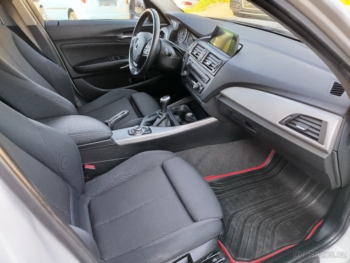 BMW Řada 1 2.0D, r.v. 3/2013, najeto 201.130 km - 17