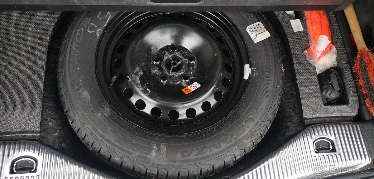 Ford Mondeo 5 facelift bez adblue, titanitým,Full LED,170xxx - 17