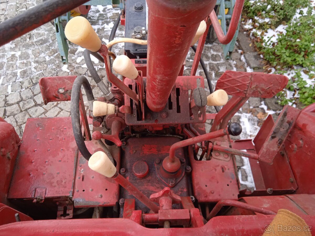 Traktor rs 09 / eres / nosic naradi rs 09 - 17