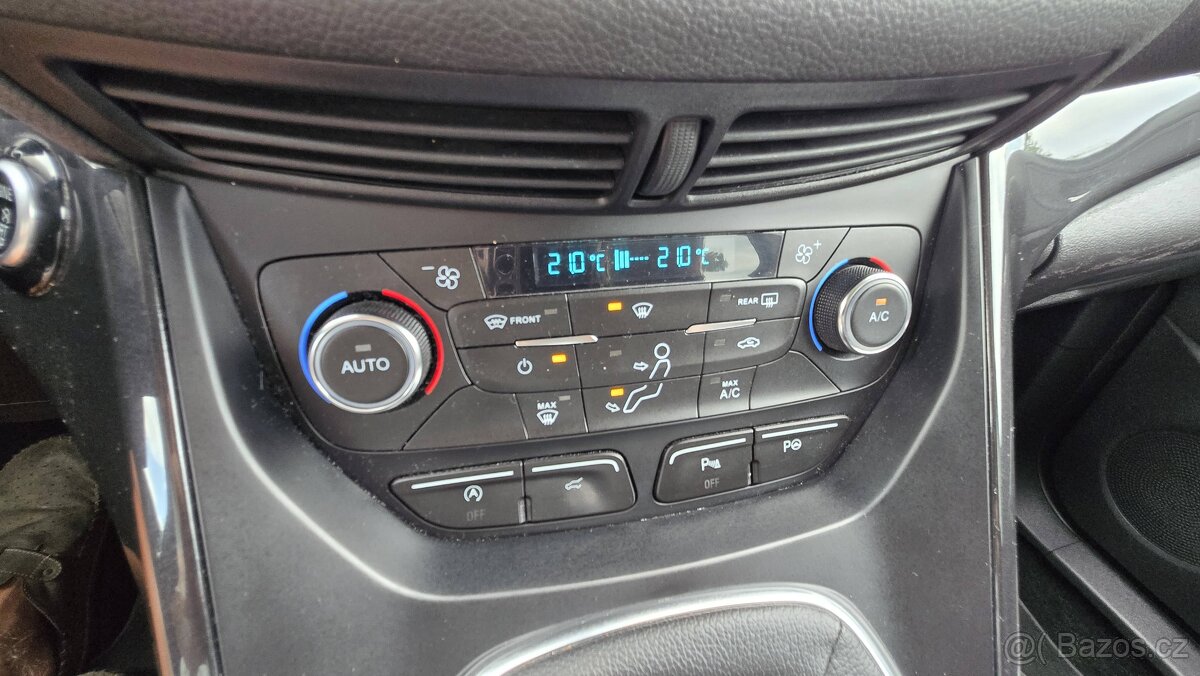 FORD KUGA 2.0TDCi TITANIUM 110KW 1MAJITEL - 17