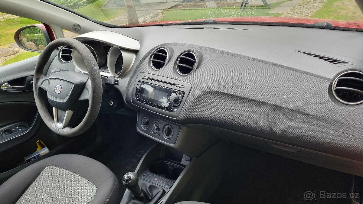Seat Ibiza 1.4i 63kw 2009 NEHAVAROVANÉ - 17