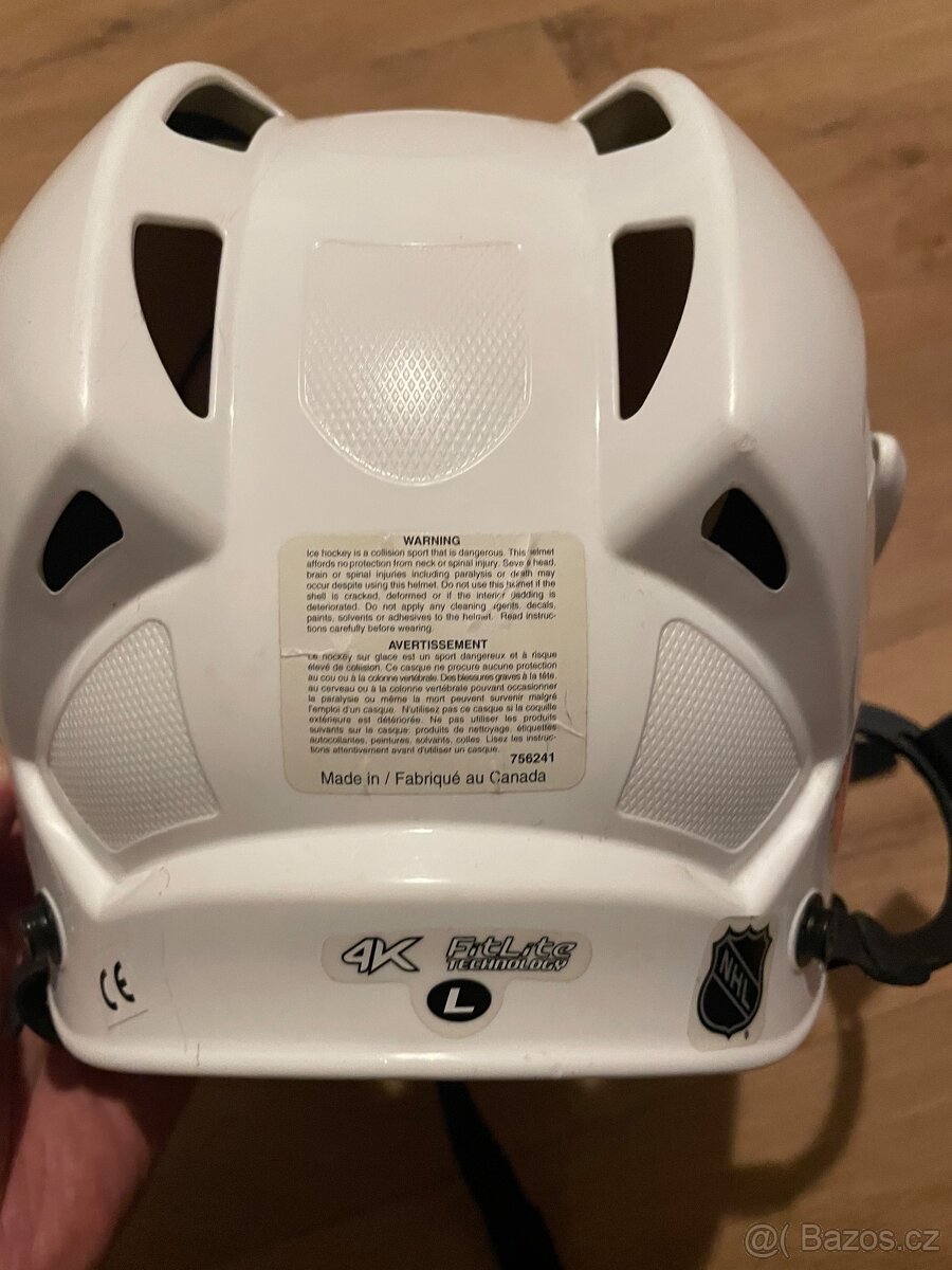 Hokejová výstroj - 17