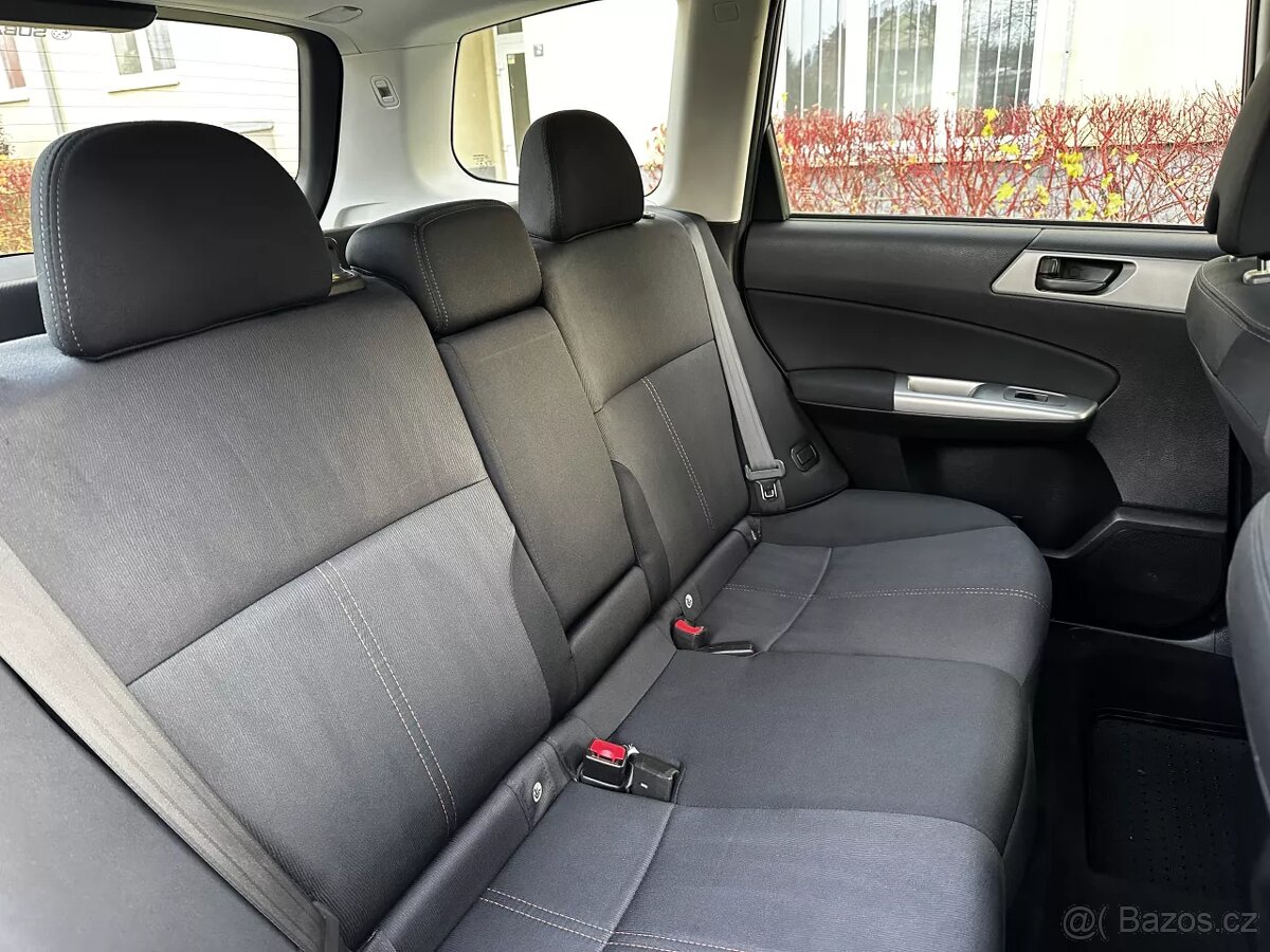 Subaru Forester SH 2.0 D 108kW 4x4 SUV ALU kola Tažné 2 tuny - 17